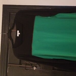 Women's Calvin Klein Black and Green Blouse with Gold Exposed Zipper; Size XL